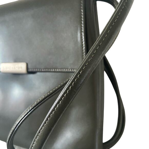 Lancaster Paris Vintage Olive Green Patent Leather Box Shoulder Bag - Picture 3 of 7